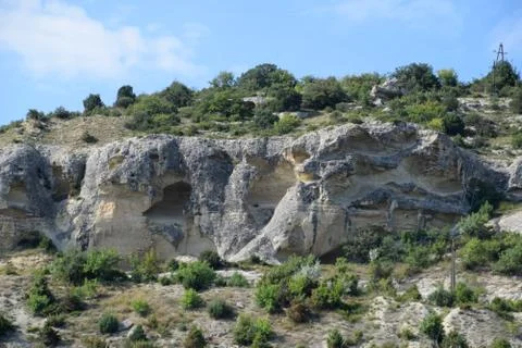 Limestone cliffs with sample of material, limestone erosion in the rocks. Foto stock