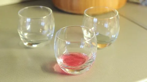 Limonade pouring into a glass, close up Video stock 70742846