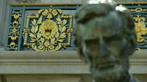 Lincoln Statue 01 HD Stock Footage 10761715