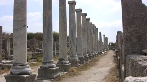 Line of columns at Perge 動画素材 25652021