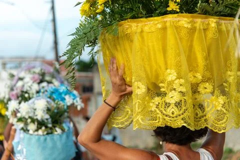 Line of devotees with offerings in Amoreiras Stock Photos