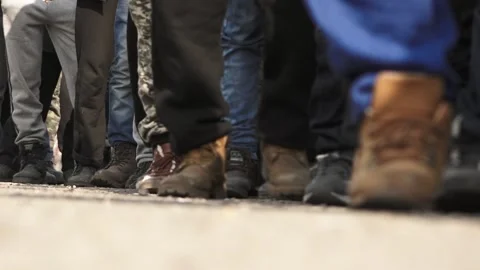 A line of refugees legs Stock Footage 189328641