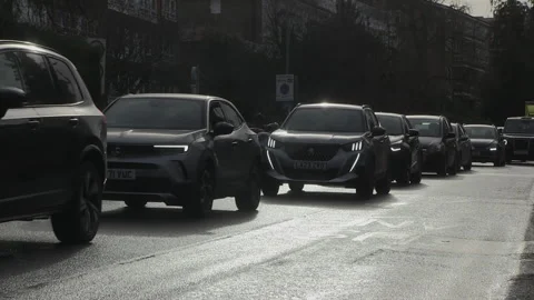 Line of slow moving traffic on Putney Hill Video stock 262857567