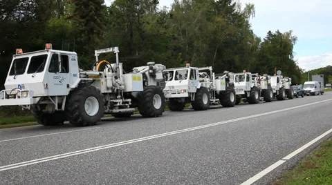 Line of trucks Stock-Footage 29989679
