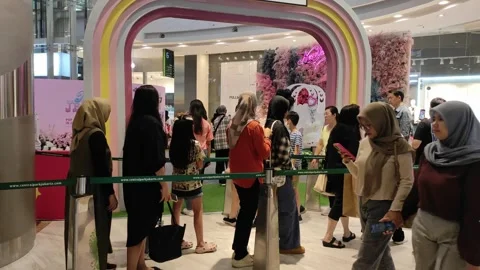 Lining of moving people for an event Stock Footage 260202898