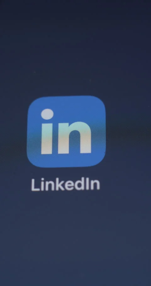 Linkedin app on smartphone’s screen rotating 스톡 동영상 301256604