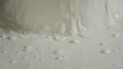 Linoleum technology production. Application of PVC-layer on the linoleum. 動画素材 130923789