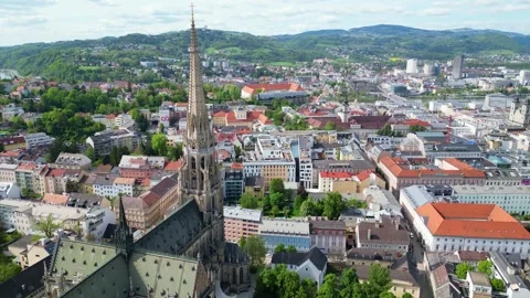 Mariendom (New Cathedral)