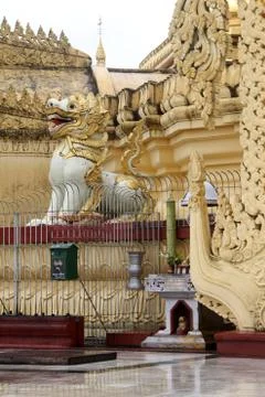 Lion and stupa Stock Photos
