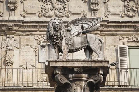 The lion's statue at the Piazza Erbe square in the center of Verona city, Italy Stock Photos