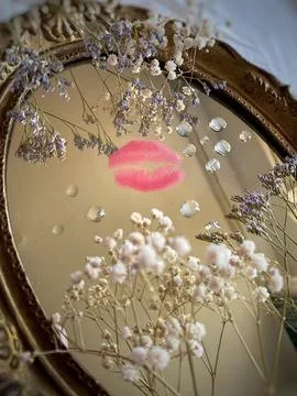 LIPS on Mirror Stock-Fotos