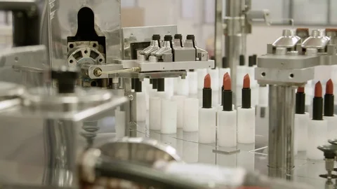 Lipstick production  Видео 124477608