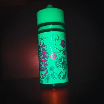 Liquid bottle vape - Close Up Foto stock