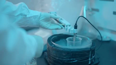 Liquid nitrogen experiment Stock Footage 270449430