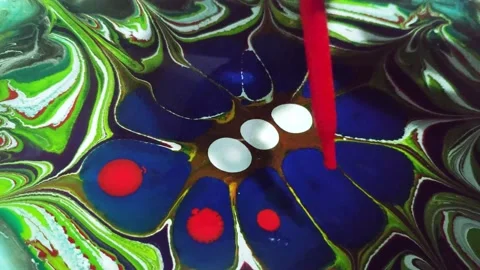 Liquid paint mixing artwork with splash and swirl Video stock 165163201