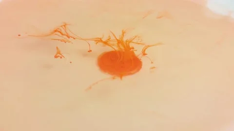 Liquid paint mixing artwork with splash and swirl Video stock 165168232