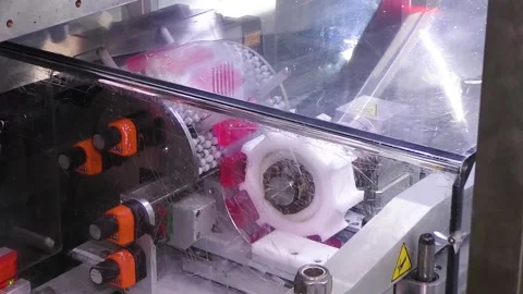 Liquid, pouring, detergent bottle 動画素材 225323378