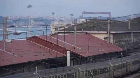 Lisbon train station Vídeo Stock 69008882