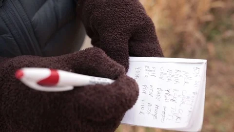 Listing Video stock 104975834