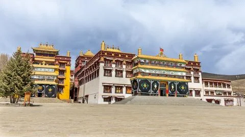 The Litang Chode Monastery was built in 1580, honoring the third Dalai Lama. It Foto stock