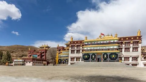 The Litang Chode Monastery was built in 1580, honoring the third Dalai Lama. It Foto stock