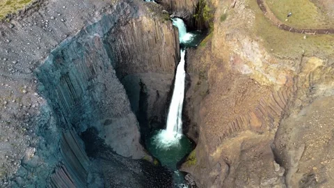 Litlanesfoss Waterfall in Iceland as the Viewpoint Pulls Back Video stock 342268766