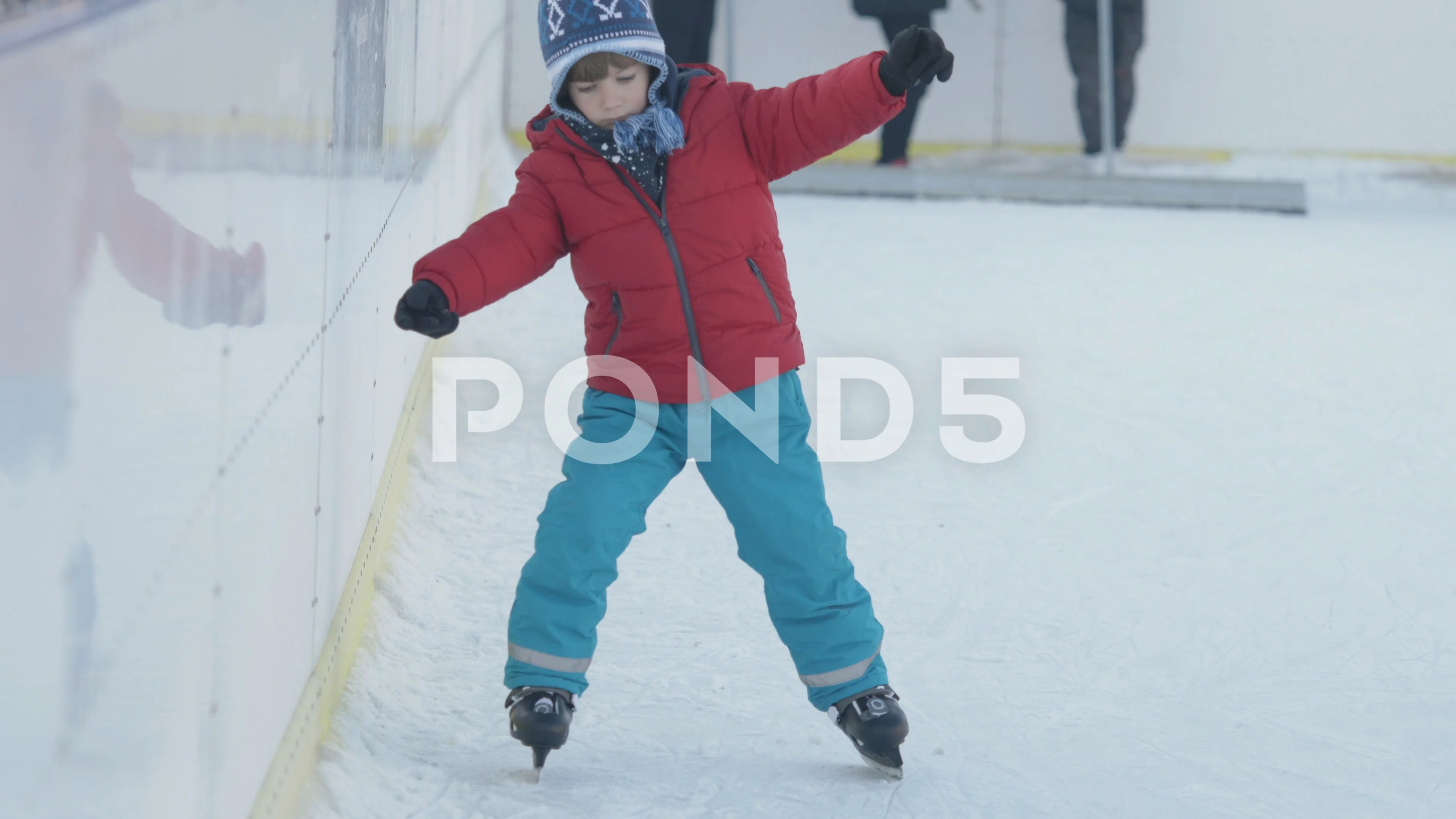 Little boy 2024 ice skating