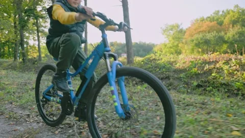 Little boy riding a bicycle 스톡 동영상 162227562