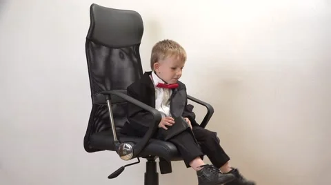 little boy chair