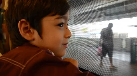 Little boy taking sky train transportation city view Stockbeeldmateriaal 46227439
