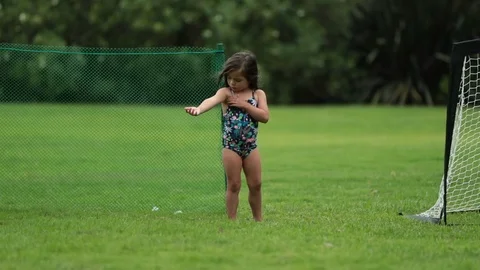 little girl armpit 28点のGirls Armpitのストックフォト - Getty Images