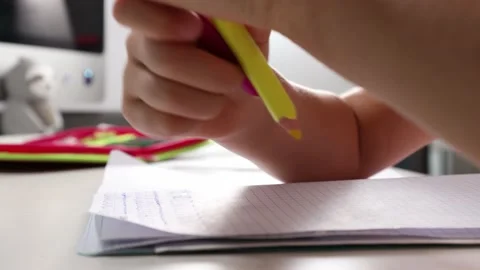 Little Girl is learning to write numbers. Video stock 140601432