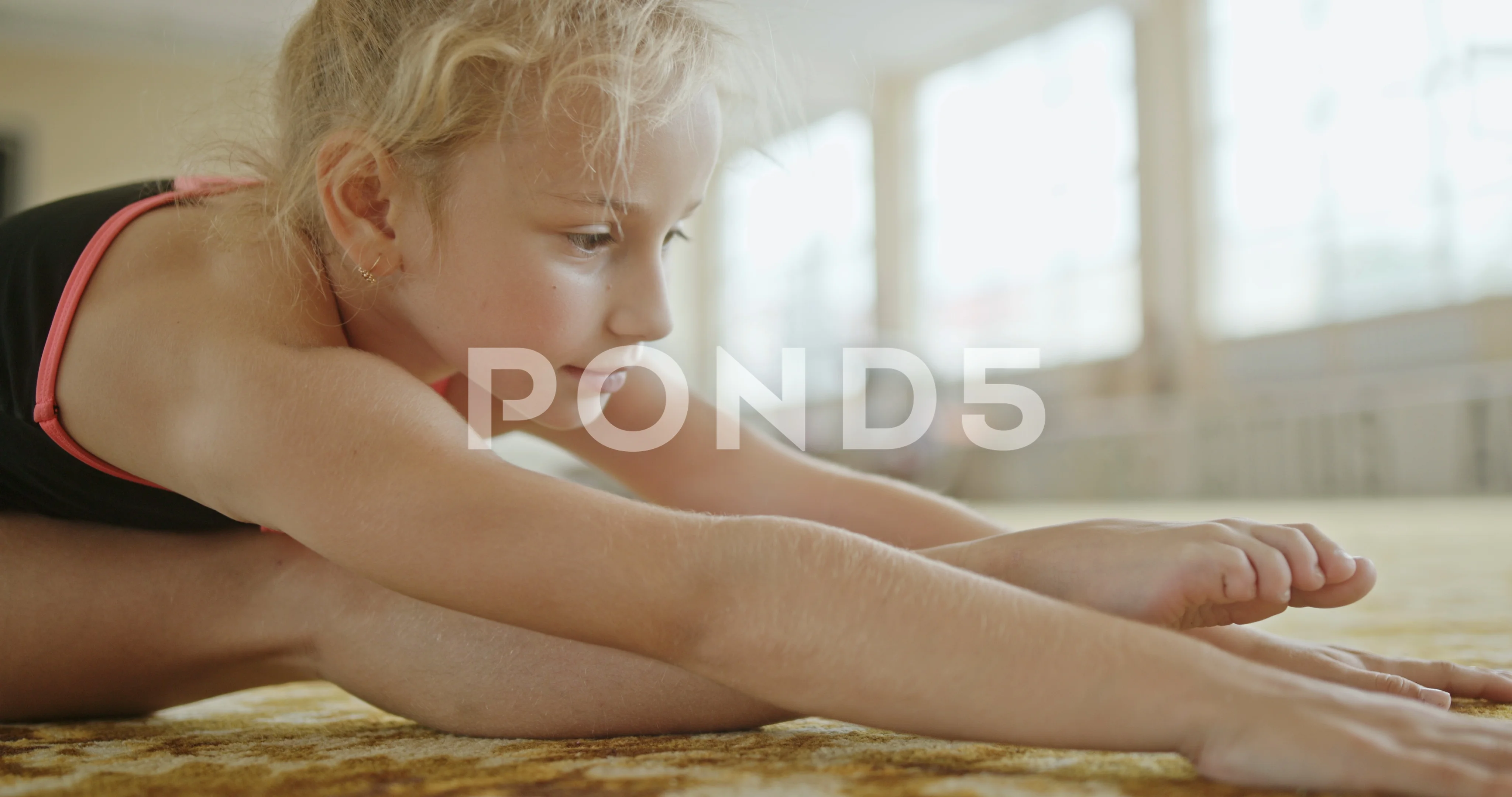 https://images.pond5.com/little-girl-leotard-stretching-foot-footage-119304413_prevstill.jpeg