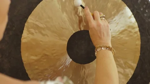 Little gong mallet 動画素材 232636699