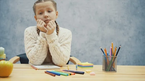 Little pupil cannot draw anymore and want to sleep. Stock Footage 113071728