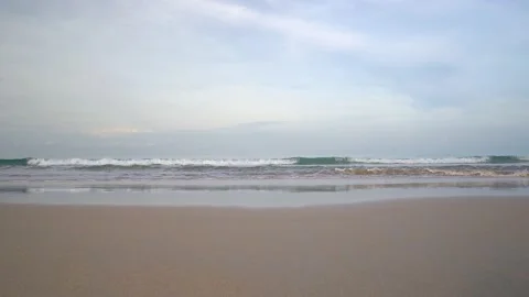 Little wave background at the beach in Phuket. Stockbeeldmateriaal 144907148