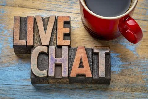 Live chat word abstract live chat word abstract in vintage letterpress woo... Stockfoto's