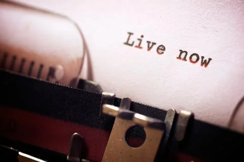 Live now phrase Фото