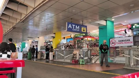 A lively shopping centre Stock Footage 336360655