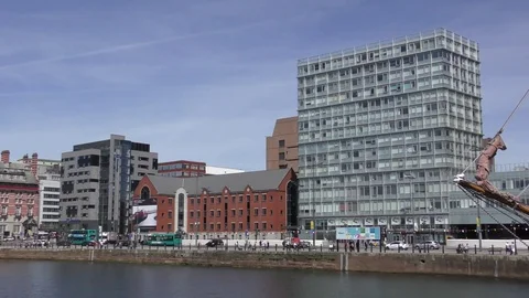Liverpool Alberert Dock panning old and new Stock Footage 77264851