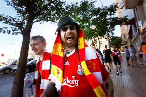 Liverpool fans in Madrid, Alicante, Spain - 01 Jun 2019 Stock Photos