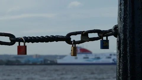 Liverpool Love Locks Video stock 101489868
