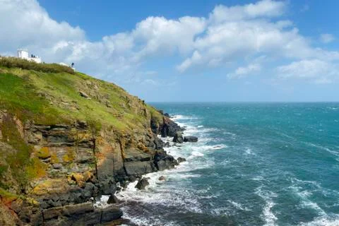 Lizard Lighthouse on the cliffs at Lizard Point in the Lizard Peninsula, Corn Stock Photos