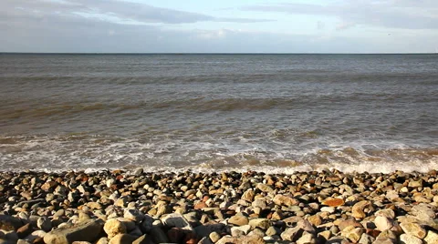 Llandudno shingle beach and waves Vidéo 41179938