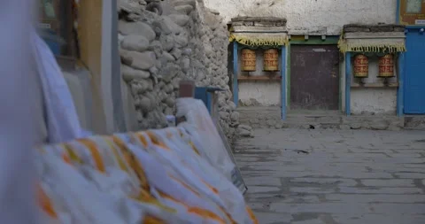 LM011 Video stock 327457897