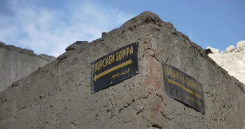 LM013 Video stock 327457895