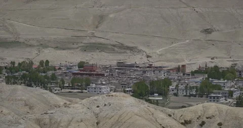 LM045 Video stock 327458026