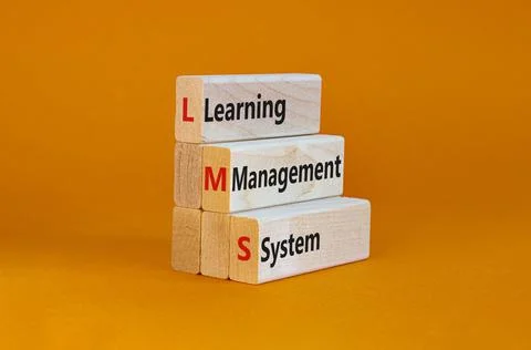 LMS, learning management system symbol. Wooden blocks with words 'LMS, learni 스톡 사진