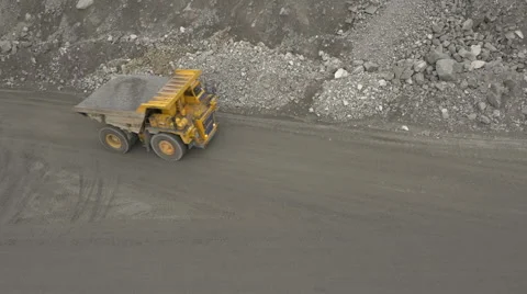 A loaded dump truck Video stock 55616597