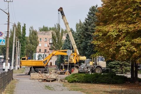 Loader excavator and mobile crane Stock-Fotos